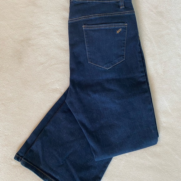 William Rast Flawless Flare Size 31 - Picture 5 of 6